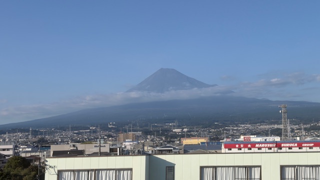 富士山との初対面! 母校の同窓会総会で東京へ一人旅